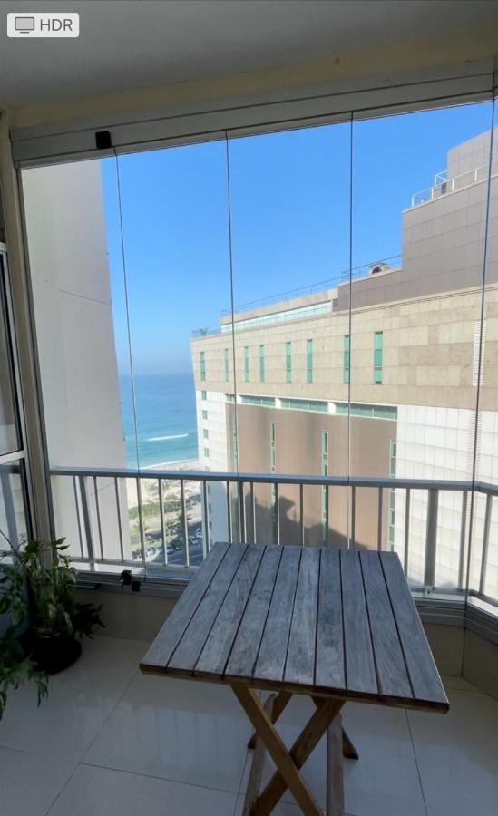 Pe Na Areia! Com Vista O Mar E Lazer Completo! Front With Ocean View And Amenities!